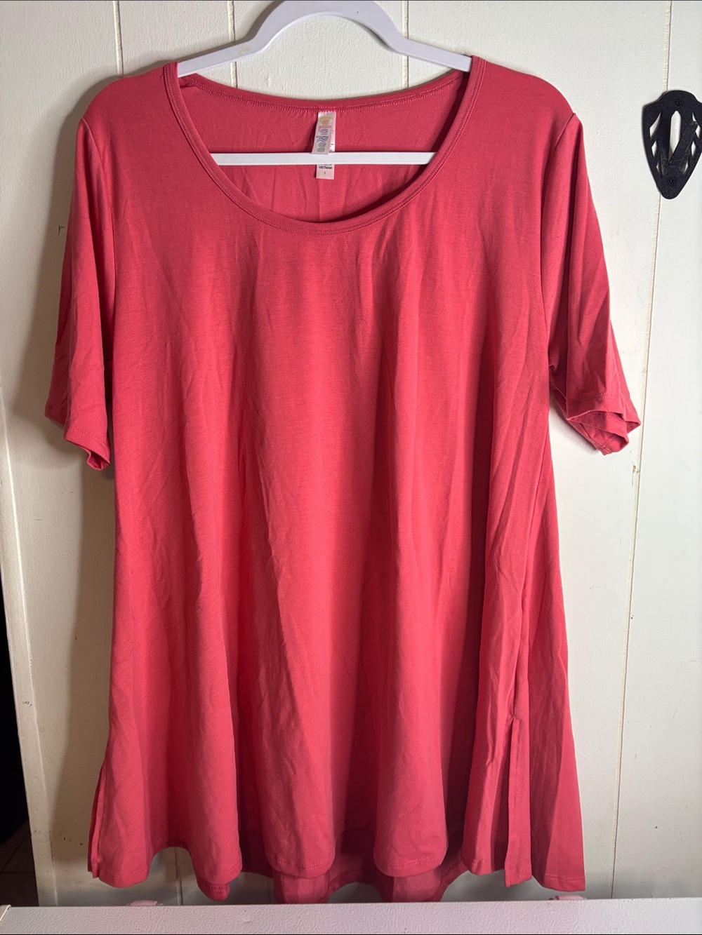 497 - Women's Plus Scoop Neck Swing Top - Red